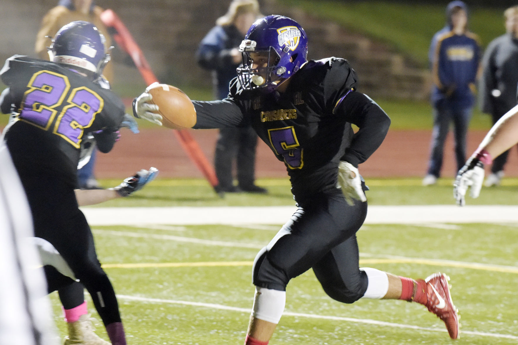 Tyler Tenner stretches across the goal line
